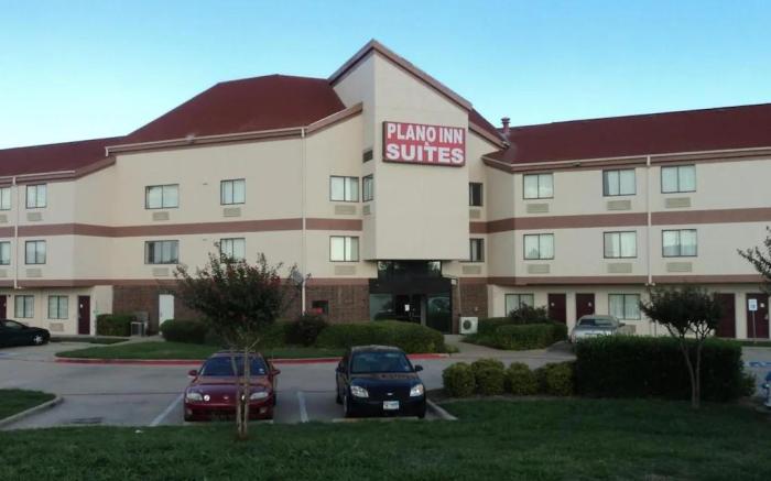 Plano Inn & Suites