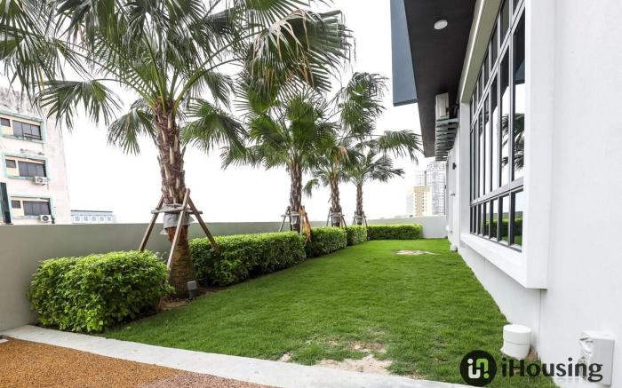 Ong Kim Wee 3BR Condo NearJonker 1002 By I Housing