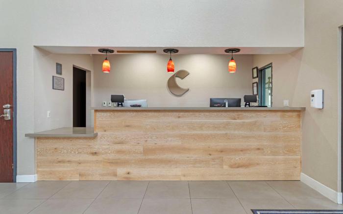 Comfort Suites Shenandoah-The Woodlands