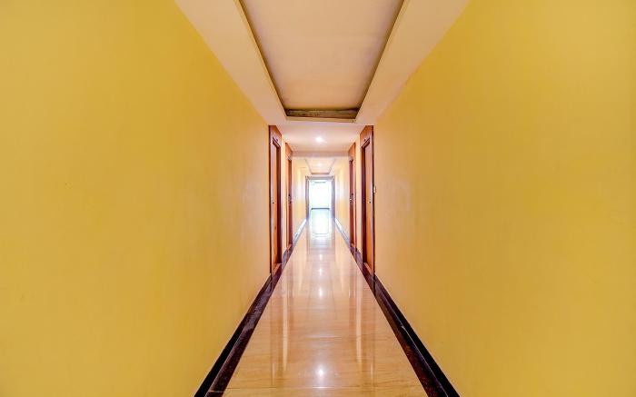 FabHotel Abirami Grand Inn - Nr. Bryant Park