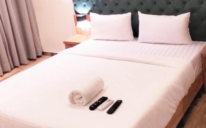 PRINCE HOTEL