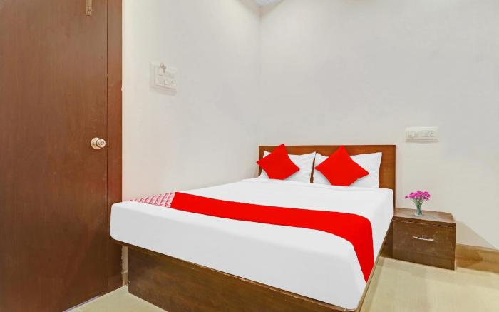 Hotel O R Square Near LB Nagar Metro Station