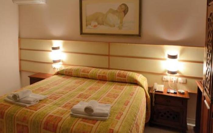 Hotel Real Villa Bella