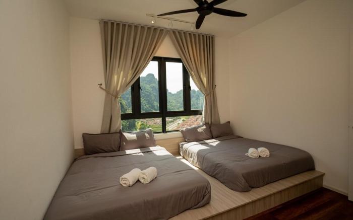 8pax Lost World of Tambun Sunway Onsen Mira Suite