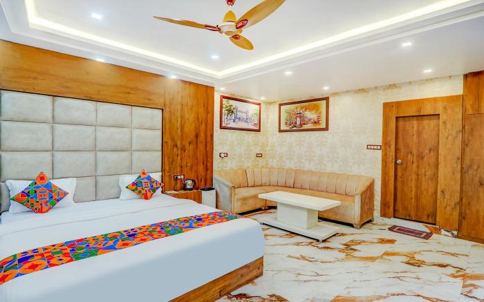 FabHotel V Square