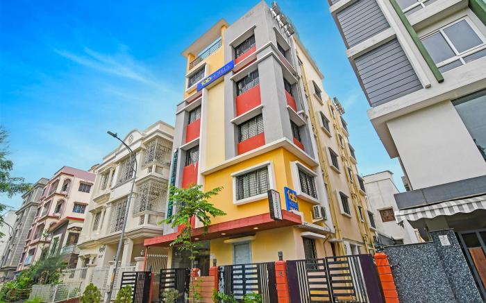 FabHotel Dak Plaza - Nr. Axis Mall