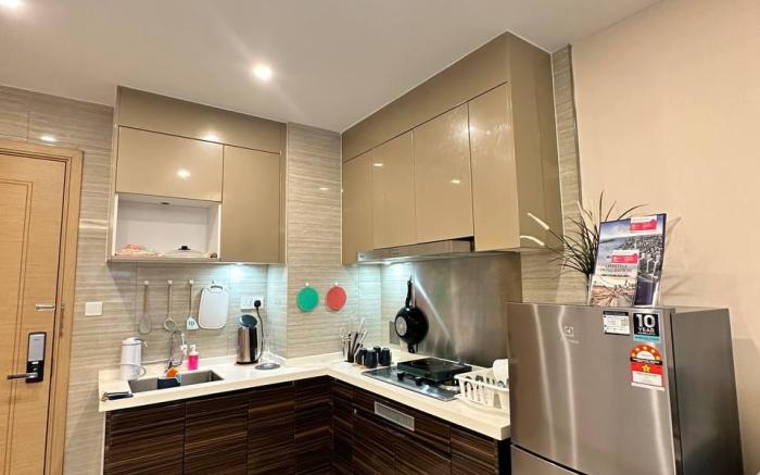 Partial Sea View 1BR unit at R&F Princess by ANJU