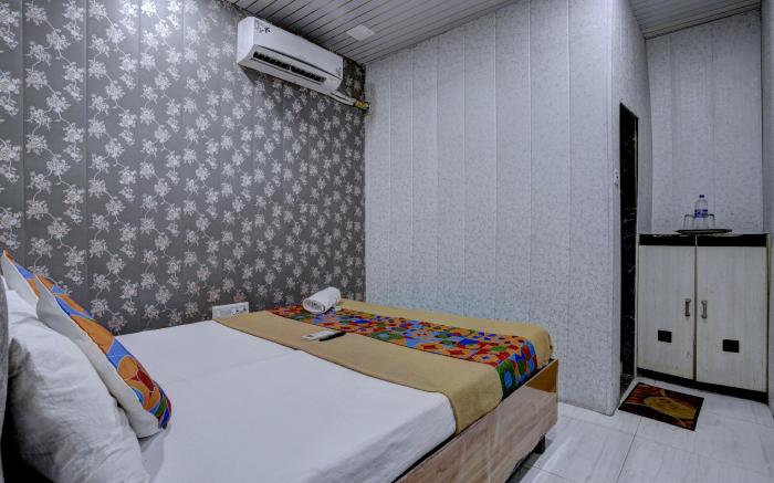 Hotel Saini Guest House, Mumbai