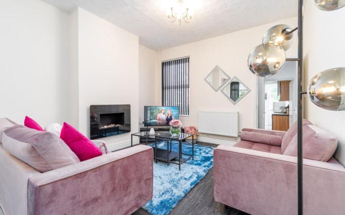 Spacious 2 bed house with free on street parking