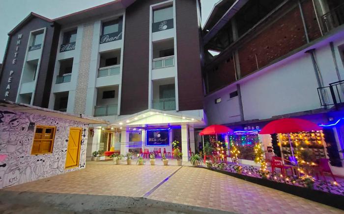 Hotel White Pearl