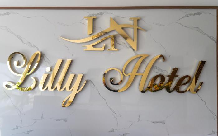 LILLY HOTEL