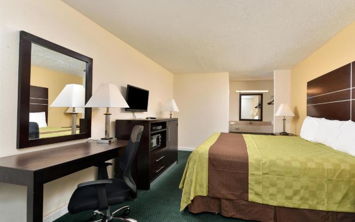 Americas Best Value Inn Port Jefferson Station Long Island