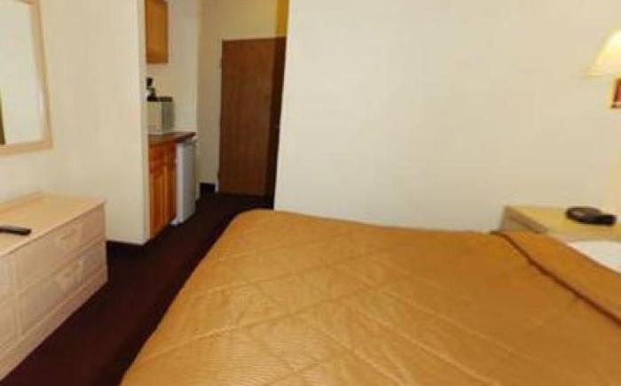 The Best Inn & Suites