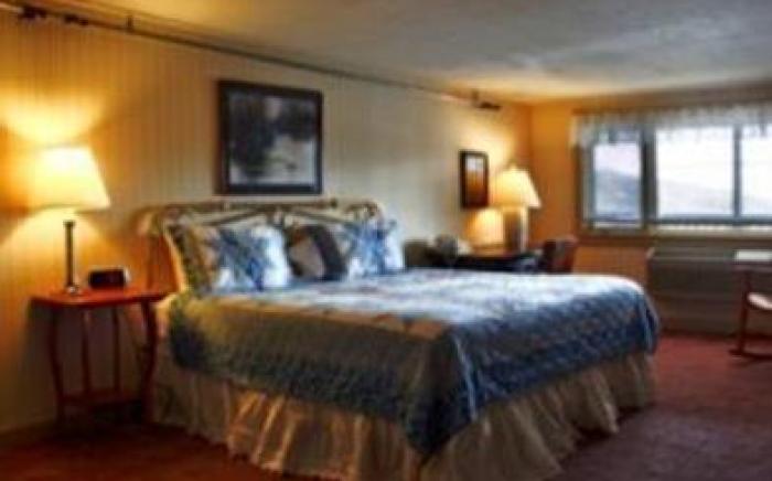 Gunstock Inn & Suites