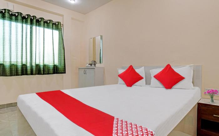 OYO Hotel Paradise BLU