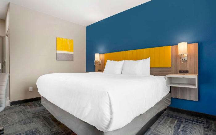 Comfort Inn & Suites Destin near Henderson Beach