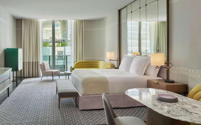 SLS LUX Brickell
