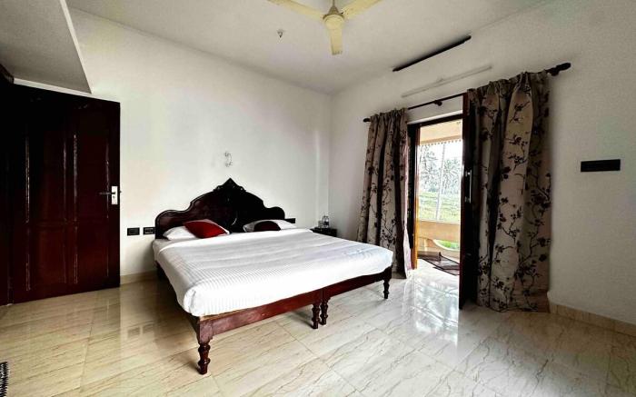 Kovalam Beach house -sea view202