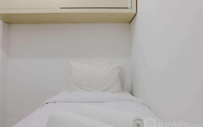Good 2BR at 12th Floor Gateway Cicadas By Travelio
