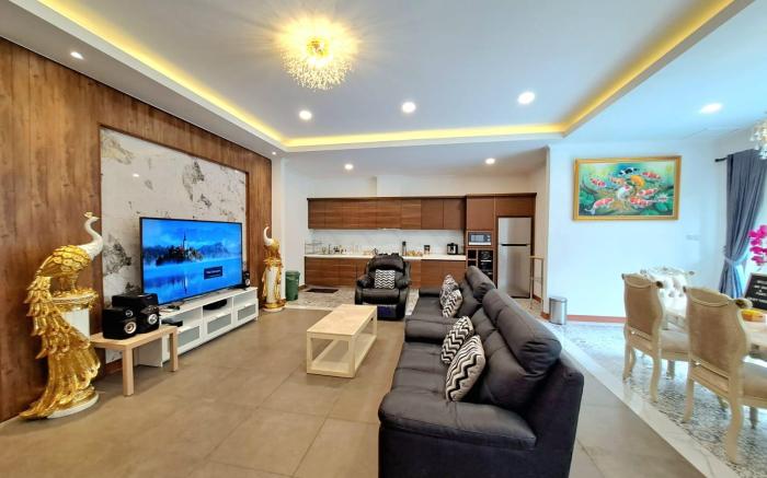 Pet-Friendly 5BR Villa Private Pool Luxurious
