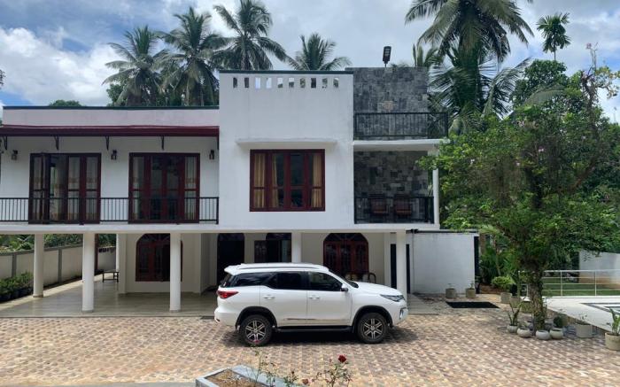 Healand Holiday Bungalow & Restaurant