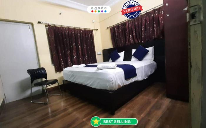 Goroomgo Salt Lake Palace Kolkata