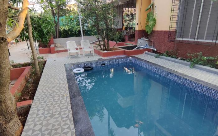 Redstone House by Ekdant Holiday Home