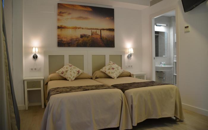 HOTEL DOÑA LINA