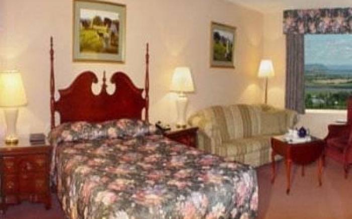 Old Orchard Inn