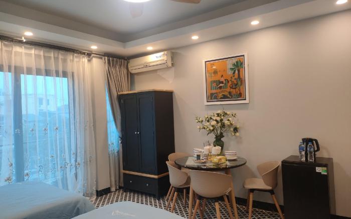 Sinsoledad Nhà Phố Hà Nội ( 437 Hong Ha Street )