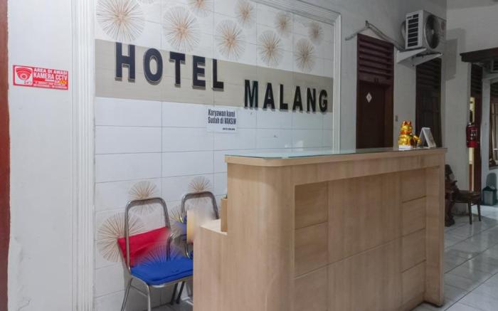 Hotel Malang near Alun Alun Malang RedPartner