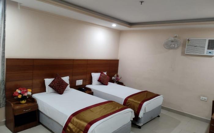 Royal Sujata Inn Hotel - 100 Mtr. from Mahabodhi Temple