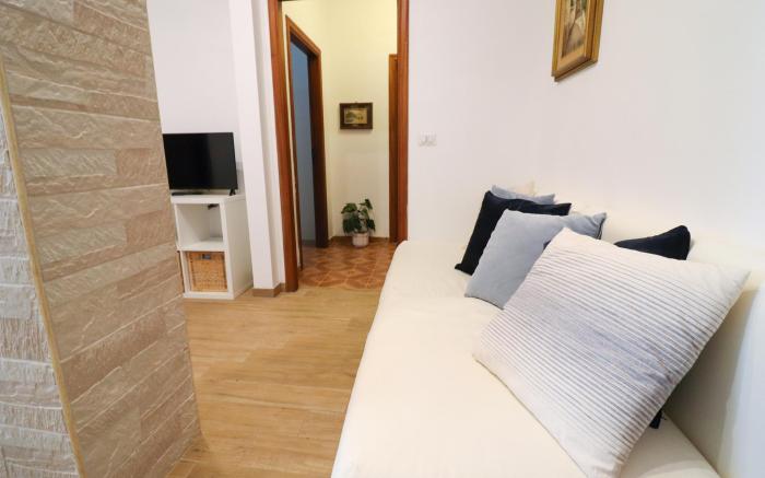 Holiday Home Aurora A Otranto with Balcony and Air Conditioning