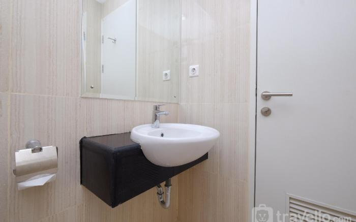 Cozy Studio at Sentul Tower Apt By Travelio
