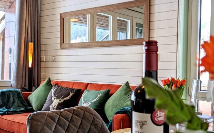 Romantisches Loft | Netflix | Pool | Bergblick