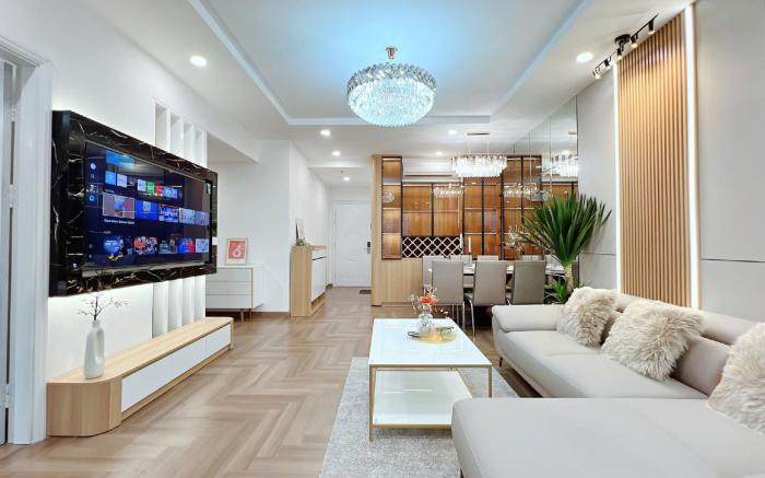 Vinhome Time City 2 Bedroom Nice & Good View