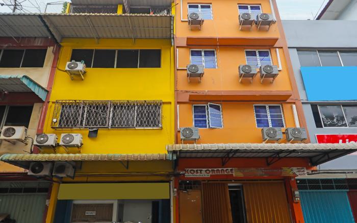 OYO 92195 Pelangi House 789 Syariah