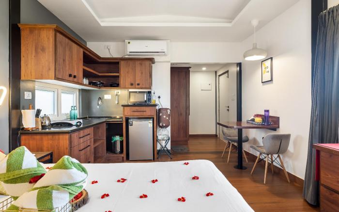 Private studio with Heated Jacuzzi - Signature