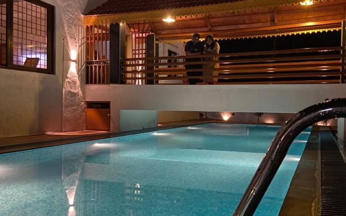 Private Pool Villa with Heated Jacuzzi - Lagoon