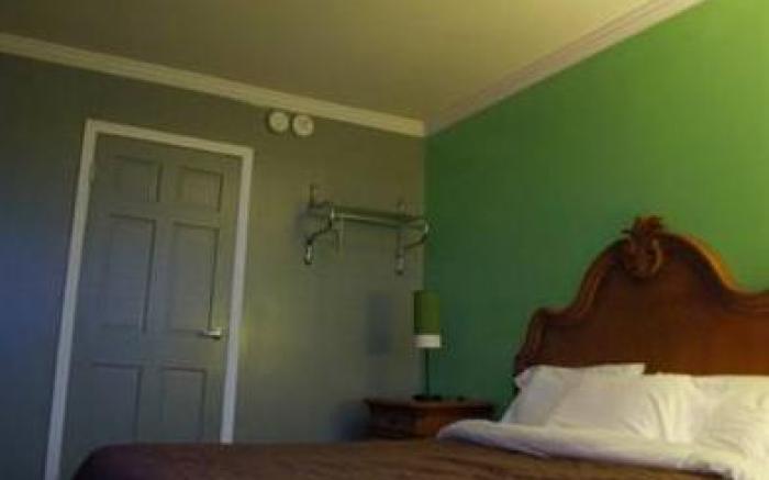 Boardwalk Hotel Charlee & Apartments Beach Hotel Oceanfront