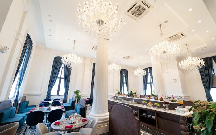Rex Quang Binh Hotel