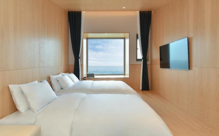 Flux Flux Hotel