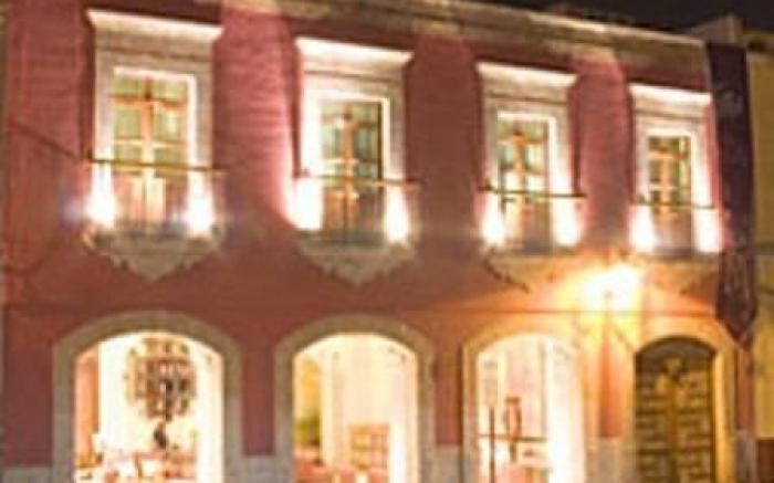 Hotel Casa del Virrey & Suites