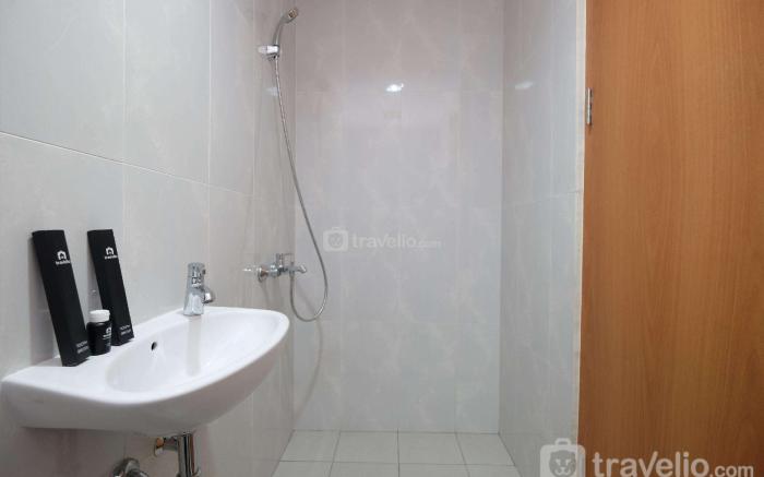 Nice 2BR 26th Floor Evenciio Margonda By Travelio