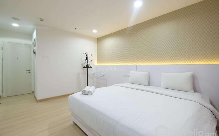 Nice Studio at Sentul Tower By Travelio