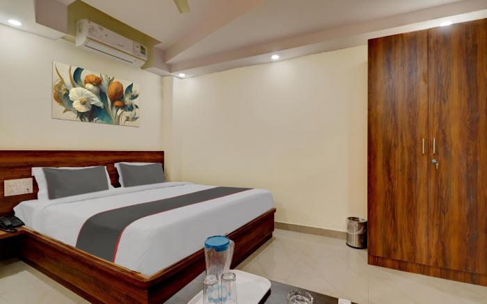 Super Collection O Hemadri Residency