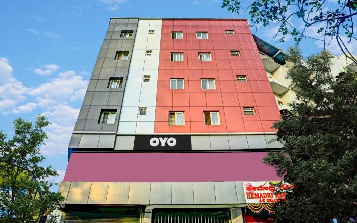 Super Collection O Hemadri Residency