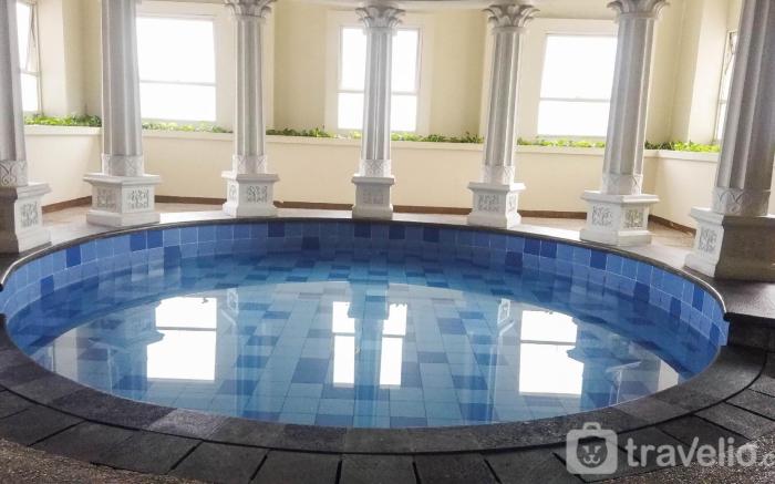 Comfort Strategic 1BR at The Boulevard By Travelio