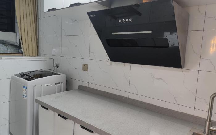 a幸福住家(龙光玖珑郡店)公寓可洗衣做饭短租月租万象汇近五象新区之家物流园总部基地一中三中金良小学校