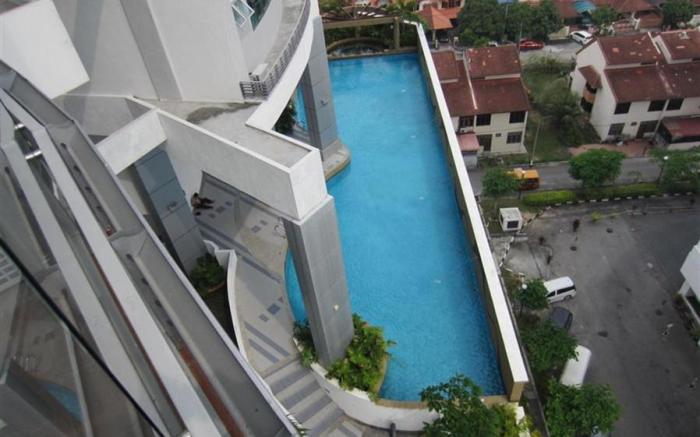 The CEO Duplex Deluxe Suite